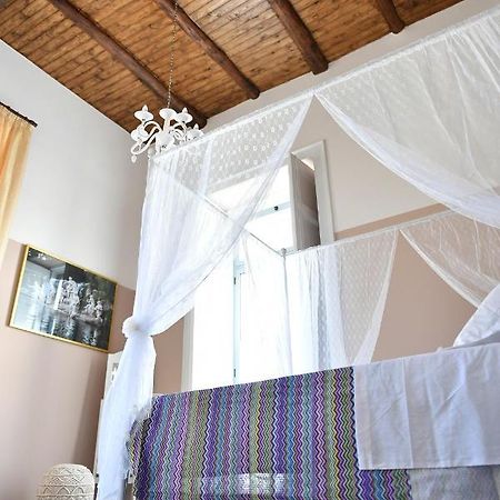 B&B A due passi Caserte Extérieur photo