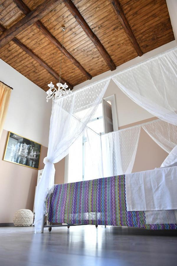 B&B A due passi Caserte Extérieur photo