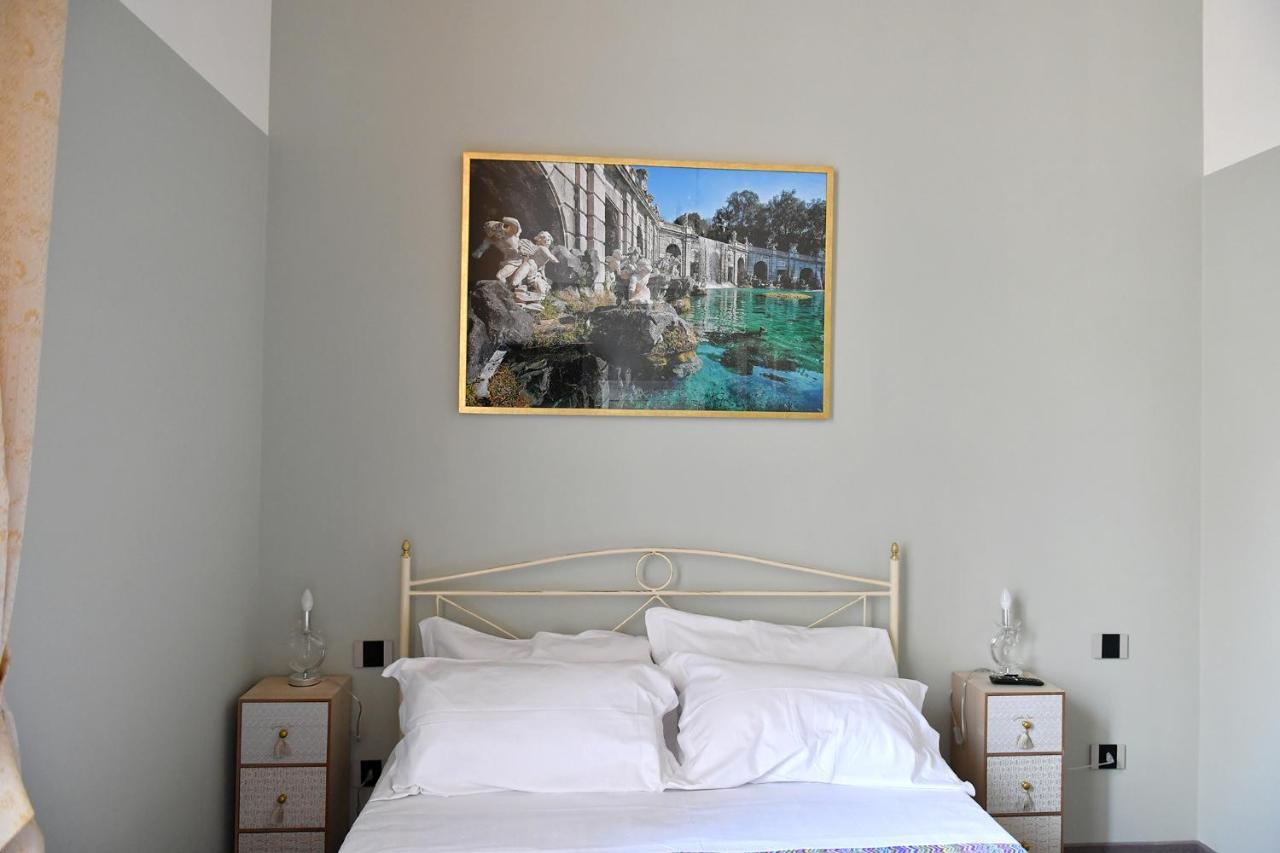 B&B A due passi Caserte Extérieur photo